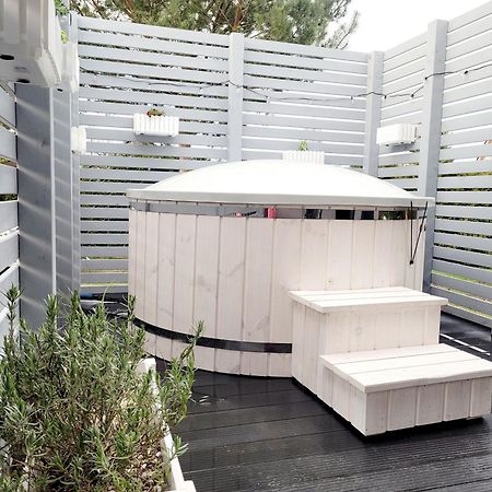 Caloroczny Domek W Nadolu Z Jacuzzi Na Tarasie Nadole  Exterior foto
