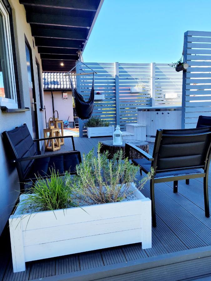 Caloroczny Domek W Nadolu Z Jacuzzi Na Tarasie Nadole  Exterior foto